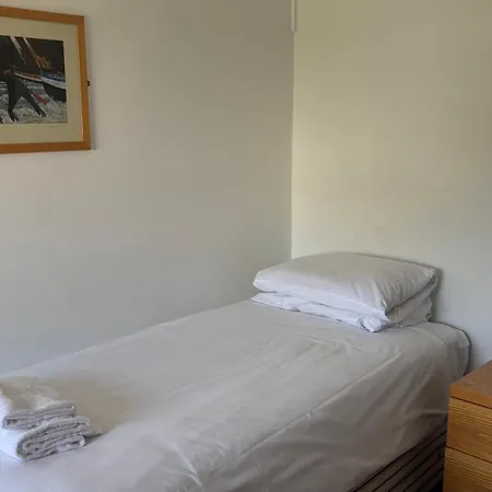 Broadview Hotel Norwich Room photo